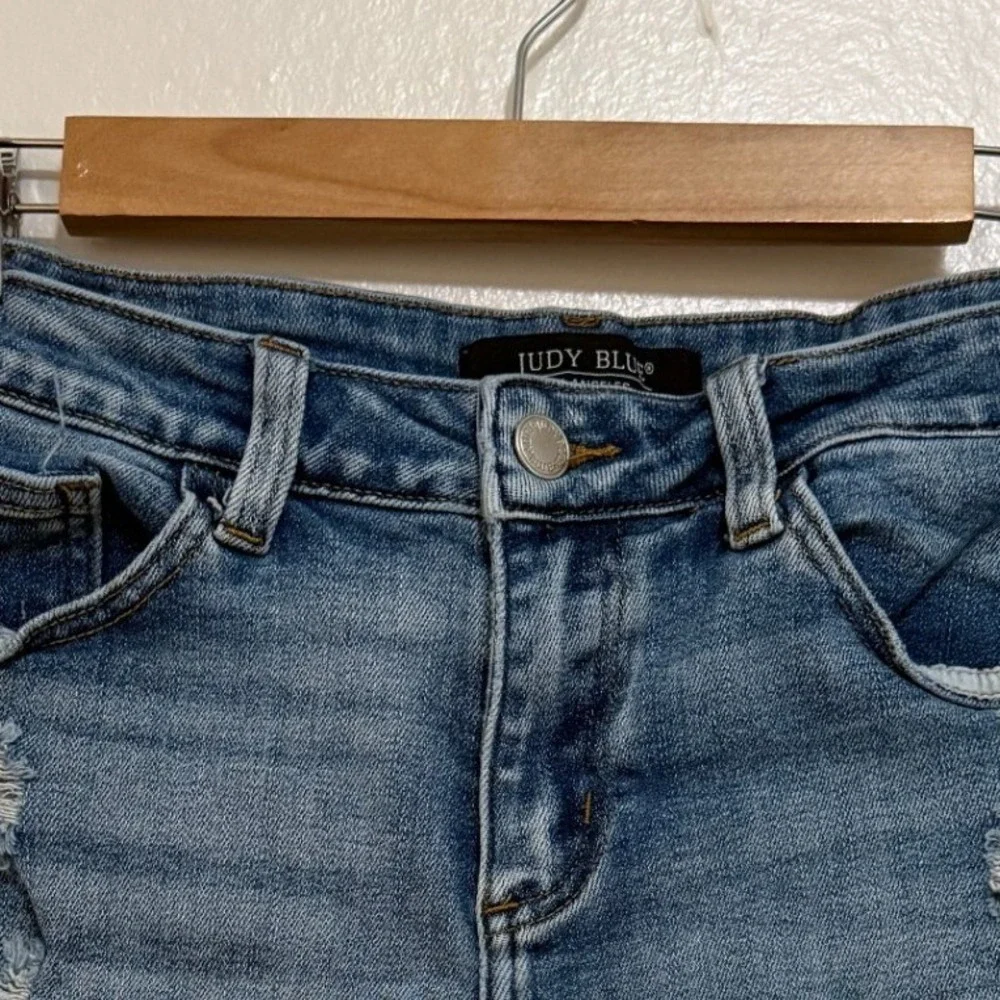 Judy Blue Women Denim Shorts S Blue Distressed Eyelet Lace Frayed Boho Festival